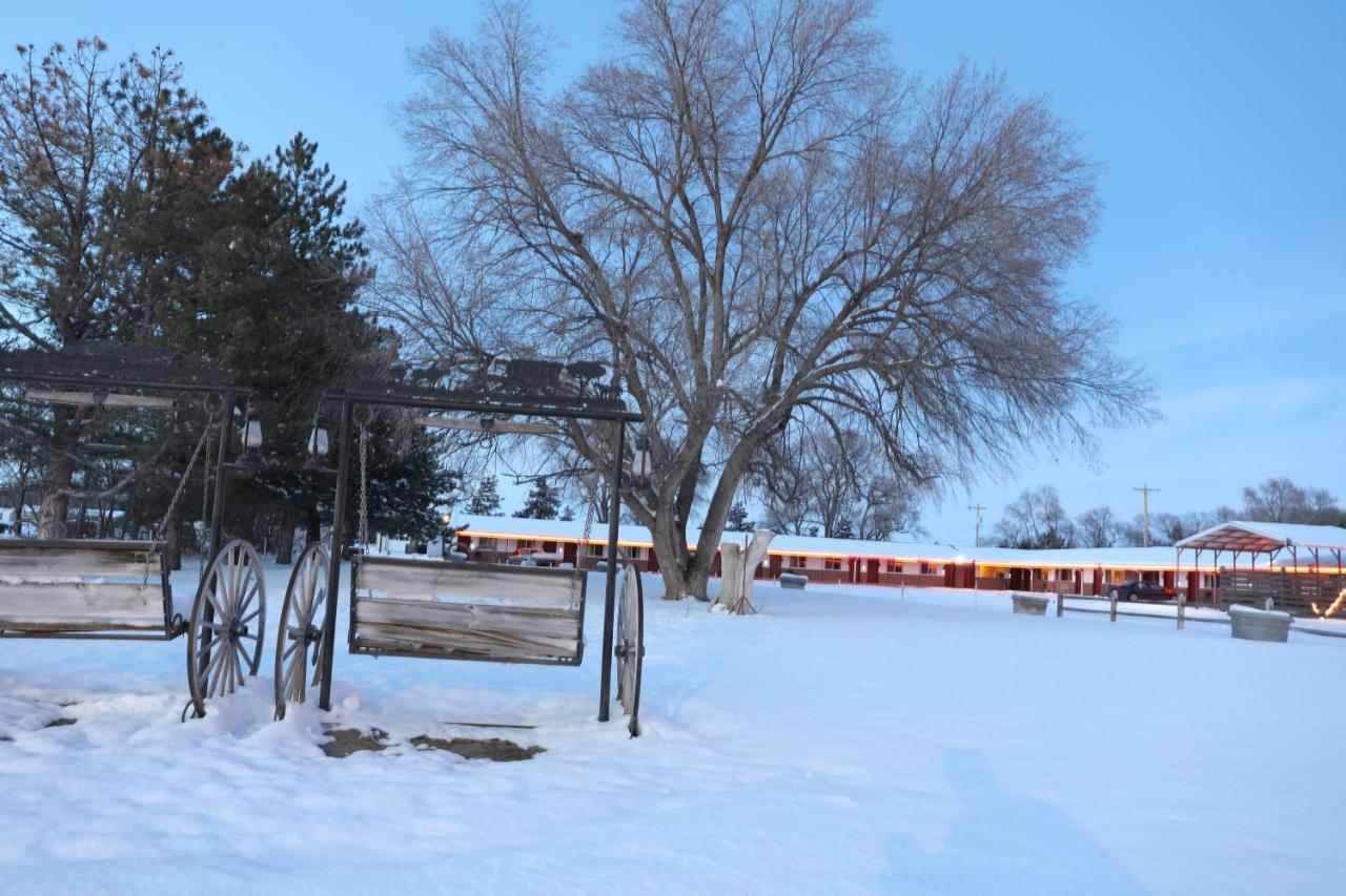 Raine Motel Valentine Exteriér fotografie